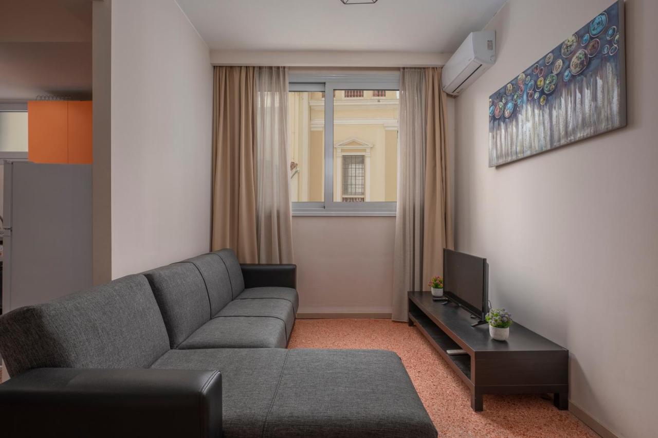 סלוניקי Kosmos Service Apartment Absolute City Center 1-5 With Additional Cost Parking מראה חיצוני תמונה